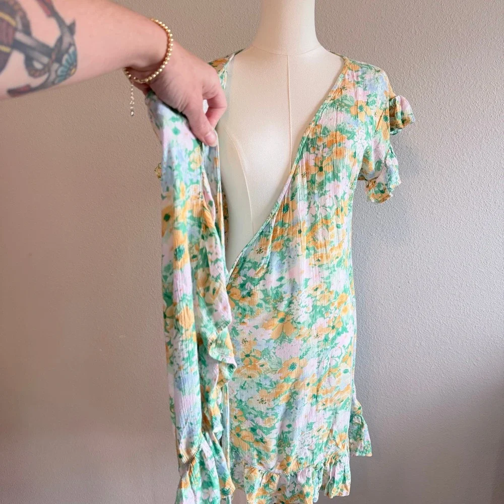 Billabong Floral Wrap Dress Ruffle Sleeve Summer Resort Womens Size Large - Picture 6 of 8